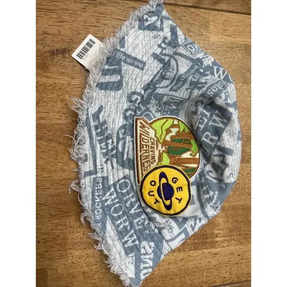 Urban Outfitters UFO Patched Newspaper Bucket Hat NWT Sold Out Online - Picture 3 of 6